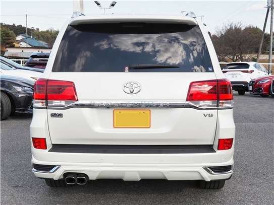 2020 TOYOTA LAND CRUISER ZW 4WD image 11