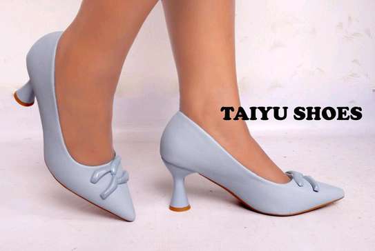 Taiyu closed heels image 5