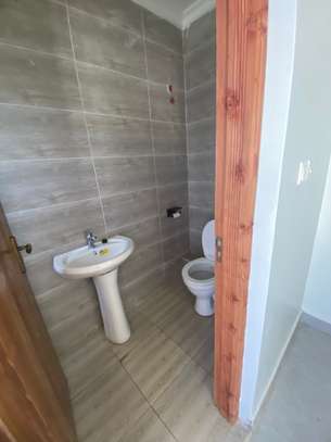 4 Bed House with En Suite in Kitengela image 6
