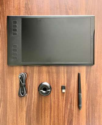 Huion Wireless Graphics Tablet image 1