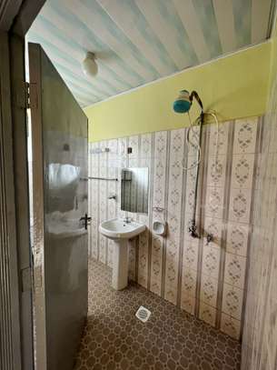4bedroom bungalow and 3bedroom guest wing image 1