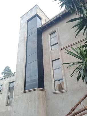 MODERN ALUMINIUM WINDOWS image 10