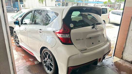 Nissan nismo White 2018 image 9