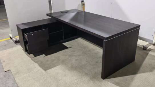 Executive Table: 1.8M L-Shaped Desk for Modern Workspaces image 5