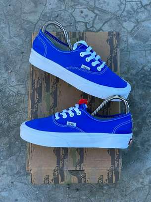 Plain Vans in Nairobi CBD PigiaMe