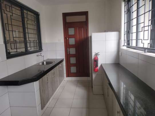 3 Bed Apartment with En Suite in Parklands image 3