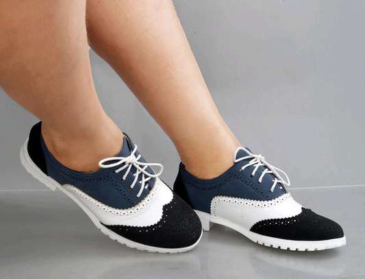 Ladies Brogues. image 11