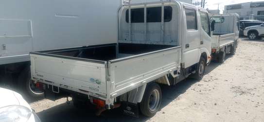 TOYOTA DYNA DOUBLE CABIN MANUAL image 4