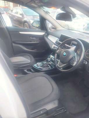 BMW 218i image 6