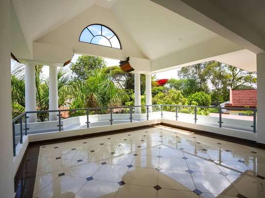 5 Bed House in Karen image 2