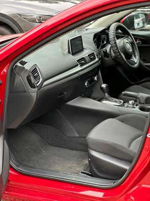 2016 Mazda axela image 8