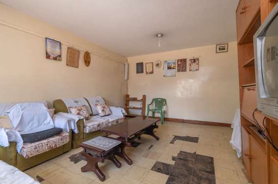 4 Bed Townhouse with En Suite in Ngumo Estate image 17