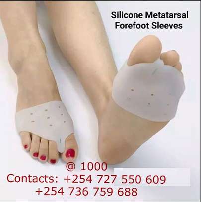 SILICONE METATARSAL FOREFOOT SLEEVES image 1
