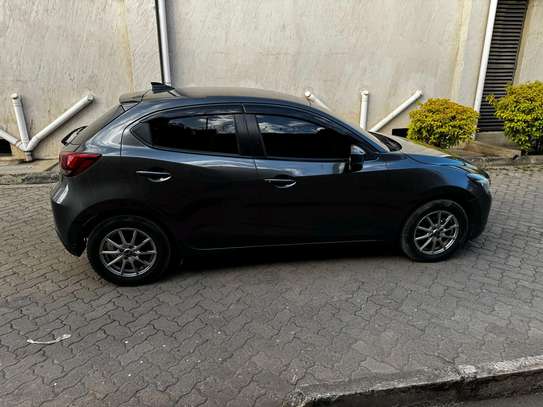MAZDA DEMIO image 5