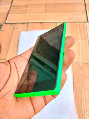 Nokia Lumia 735 Black and Green image 6