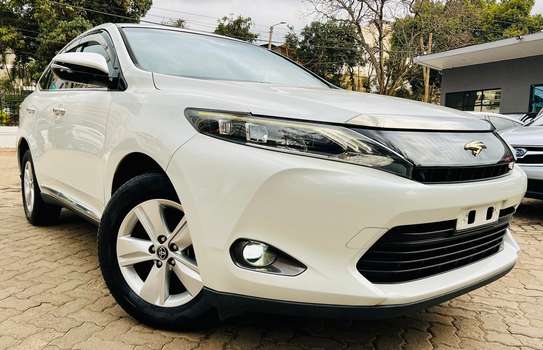 TOYOTA HARRIER 2015 FULLY LOADED SPECIAL OFFER 3.4M image 1