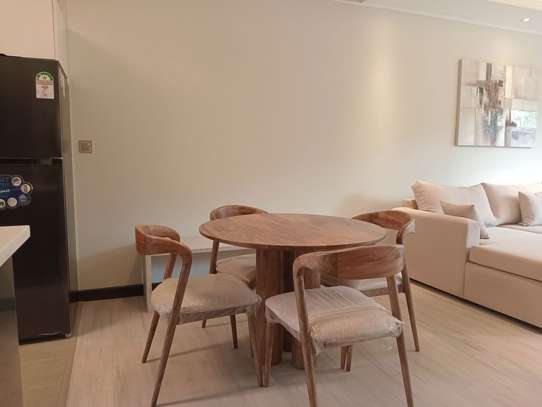 2 Bed Apartment with En Suite in Riverside image 14