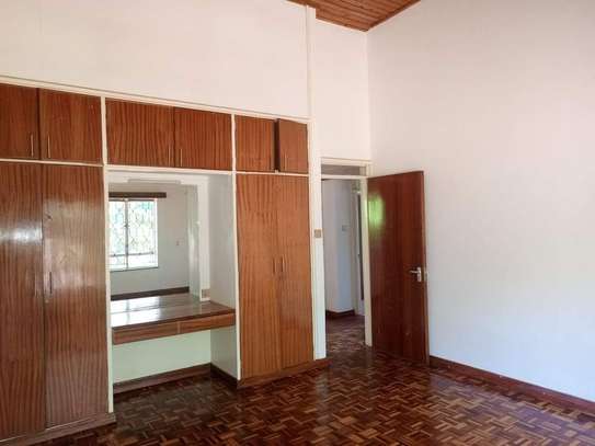 4 Bed House with Garden at Gigiri image 8