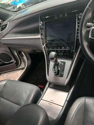 Toyota Harrier white 2019 image 11