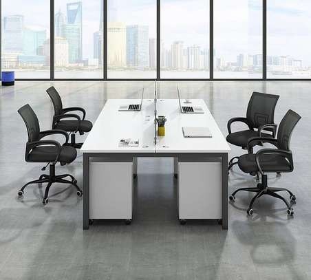 Modern 4-Way Office Workstation image 1