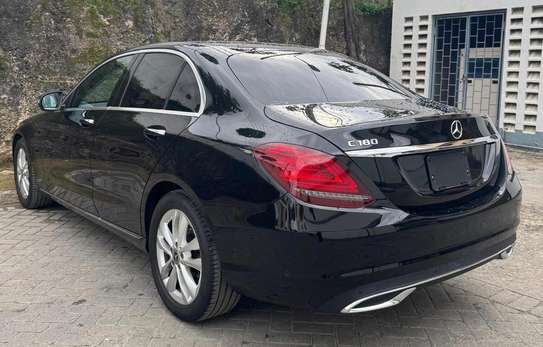 Mercedes Benz c180 image 3