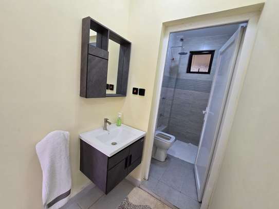 3 Bed Apartment with En Suite at Nyali image 12