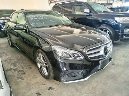 Mercedes Benz E250 Car image 8