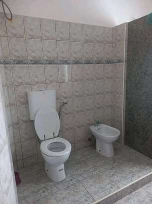 5 Bed Townhouse with En Suite at Bofa image 11