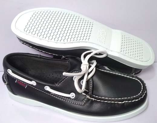 White docksides store