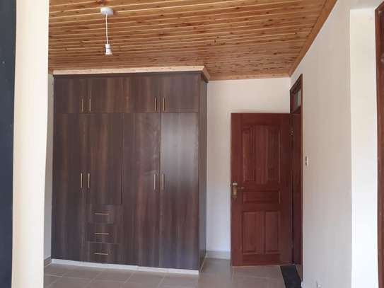 4 Bed House with En Suite at Ngong image 6