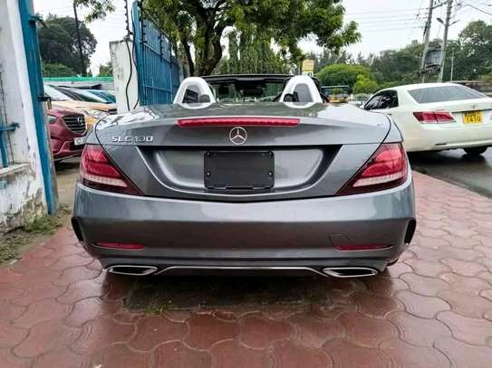 Mercedes Benz SLC 180 convertible image 9