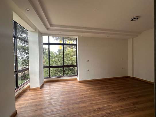 Serviced 3 Bed Apartment with En Suite in Kileleshwa image 6