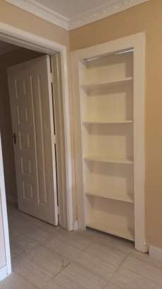 5 Bed Townhouse with En Suite at Ridgemount Court image 31
