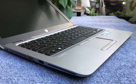 HP EliteBook 820 G3 12.5" Core i5 6th Gen 8GB RAM 256GB SSD image 3