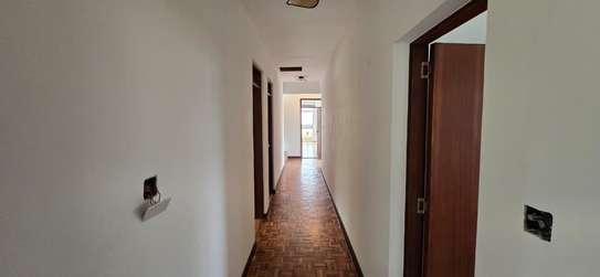 4 Bed House with En Suite in Runda image 12