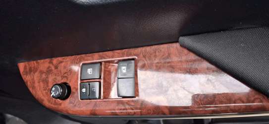 TOYOTA Hilux image 12