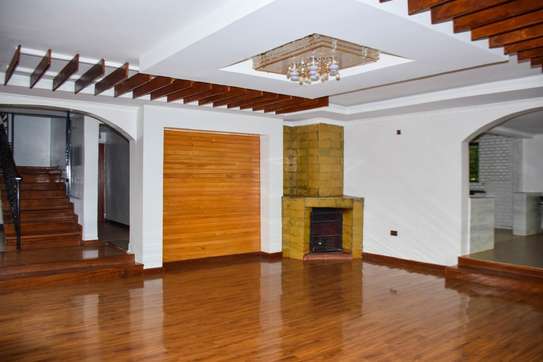 5 Bed Townhouse with En Suite at Off Kiambu Road image 60