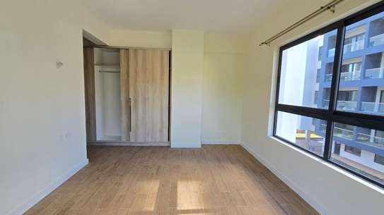 1 Bed Apartment with En Suite in Lavington image 19