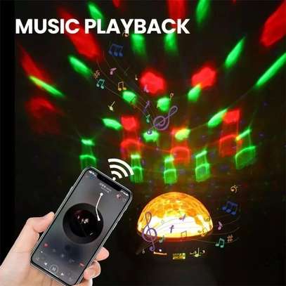 Bluetooth speaker with moon and stars projector light -black image 2
