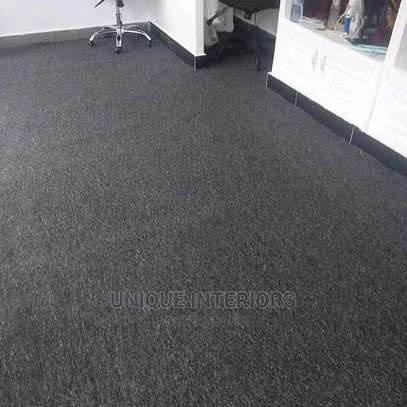 New wall to wall(carpet). image 4
