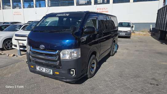 Toyota Hiace 7L image 1