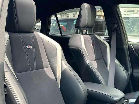 Toyota Harrier GR Black 2018 Sunroof image 5