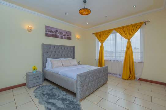Serviced 2 Bed Apartment with En Suite in Rhapta Road image 17