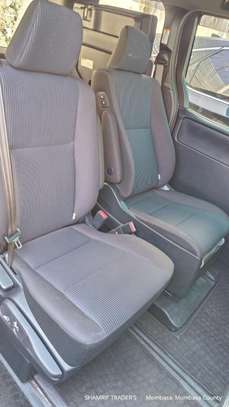 Toyota Voxy ZS Purple 2018 2wd image 5