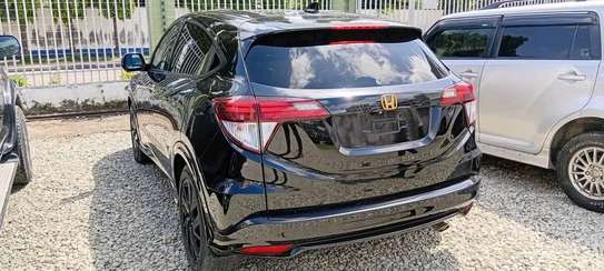Honda vezzel metallic black image 5