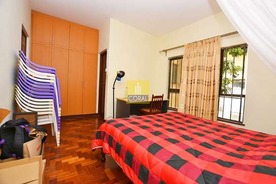 3 bedroom apartment for rent in Kileleshwa image 12