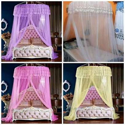 💫Free size round mosquito nets available image 1