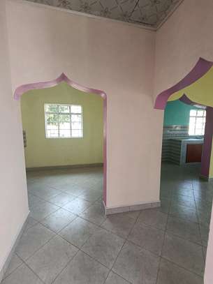Kilifi one bedroom house to let image 12