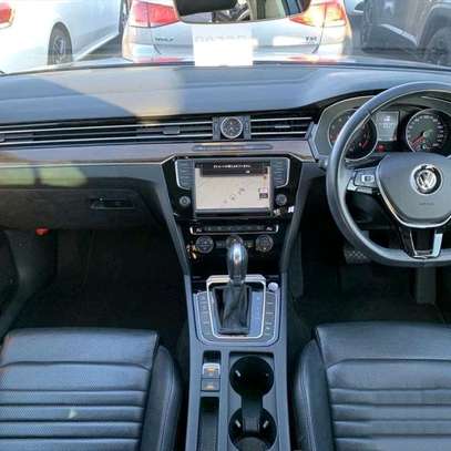 2015 Volkswagen Passat image 7