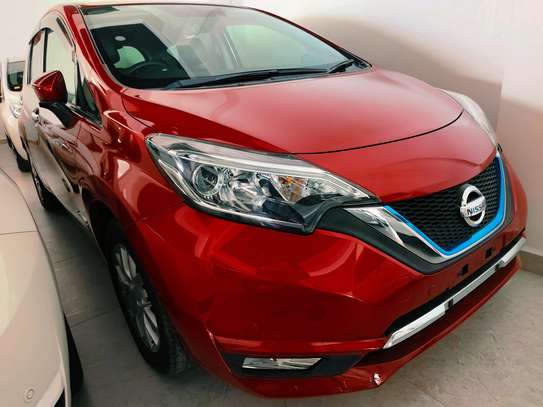 Nissan note E-power Red wine 2017 image 2